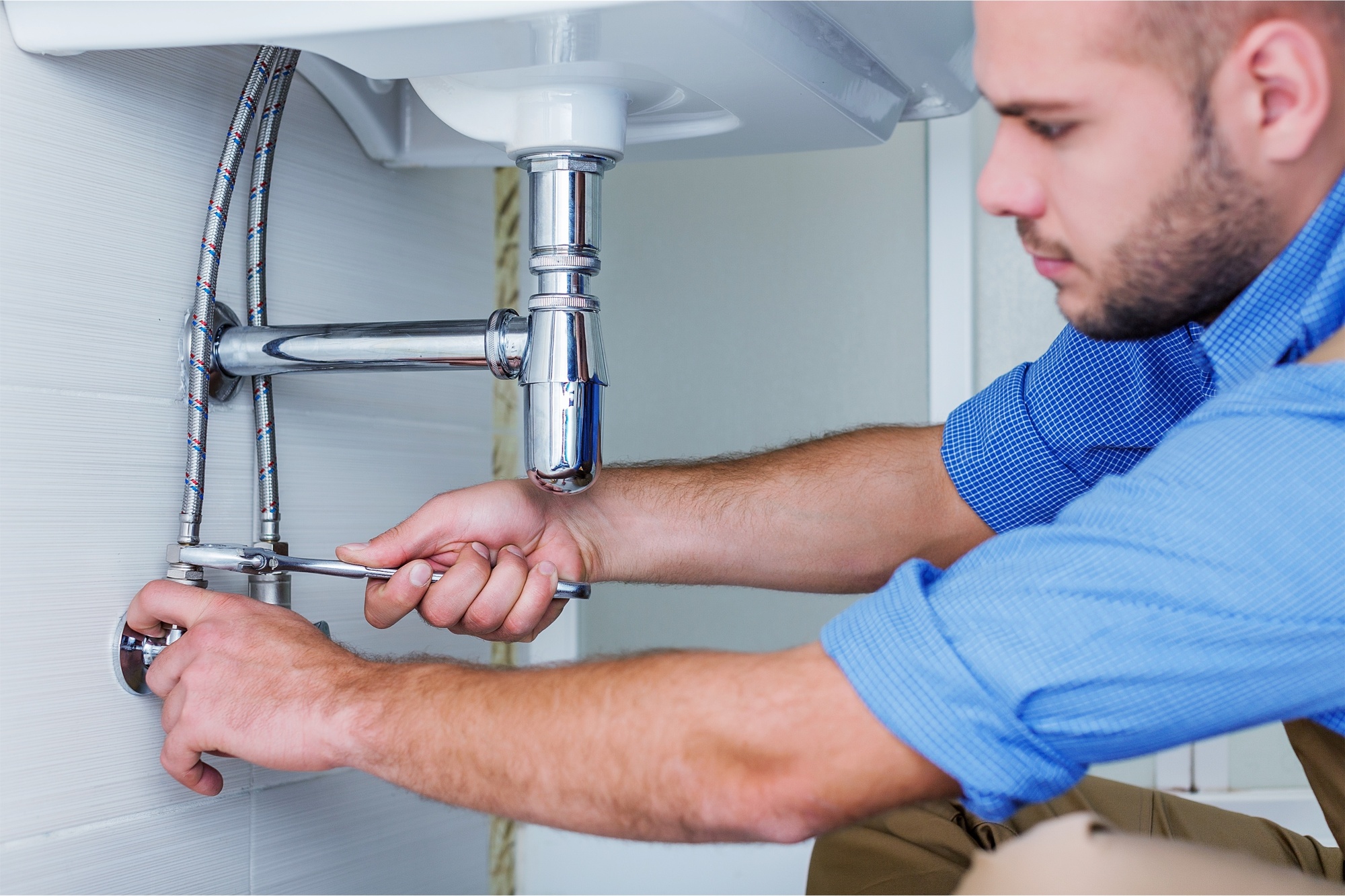 Hiring a Plumber is Safer than DIY